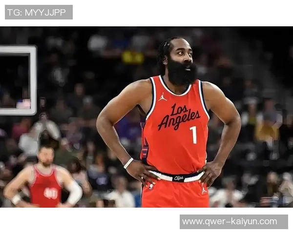 哈登谈比赛策略强调录像分析与调整的重要性